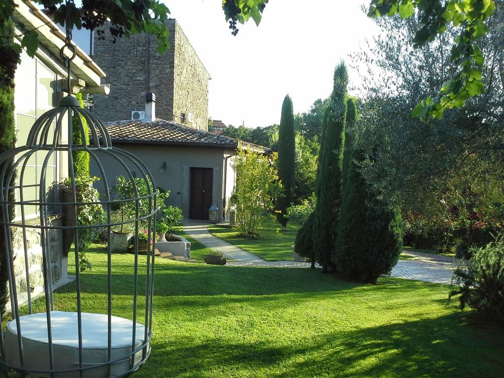 Residenza Teodorico Re B&B Viterbo Exterior foto